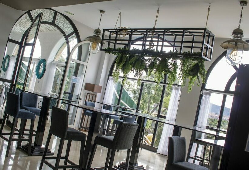 Номер Стандарт с Балконом, Olimpo