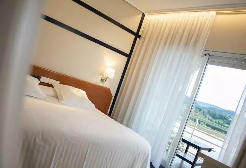 Chambre Familiale, Olimpo
