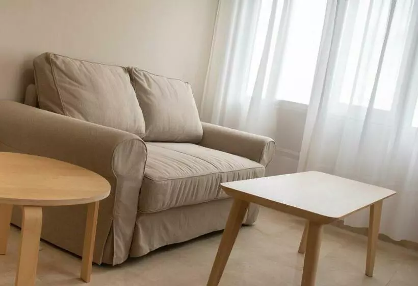 Chambre Familiale, Olimpo