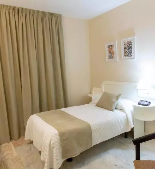 Habitación Estàndard Individual, Ramomar