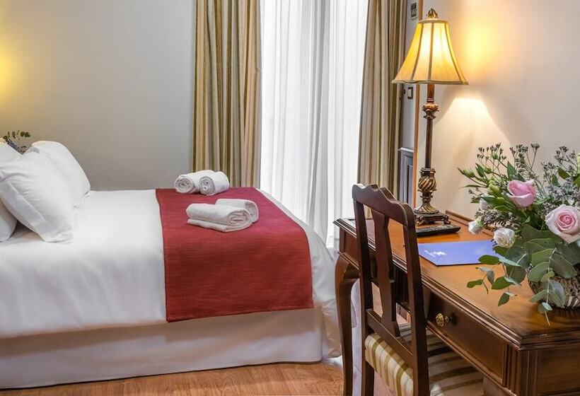 اتاق استاندارد یک نفره, Reina Cristina