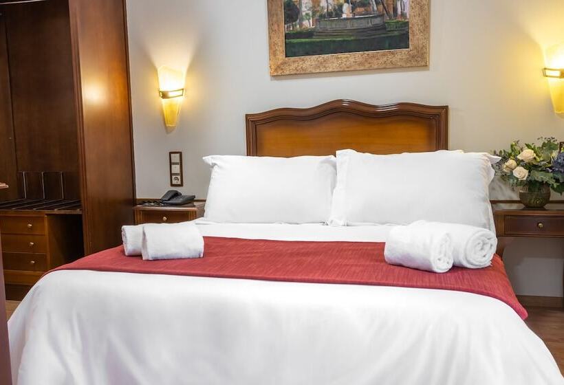 اتاق استاندارد یک نفره, Reina Cristina