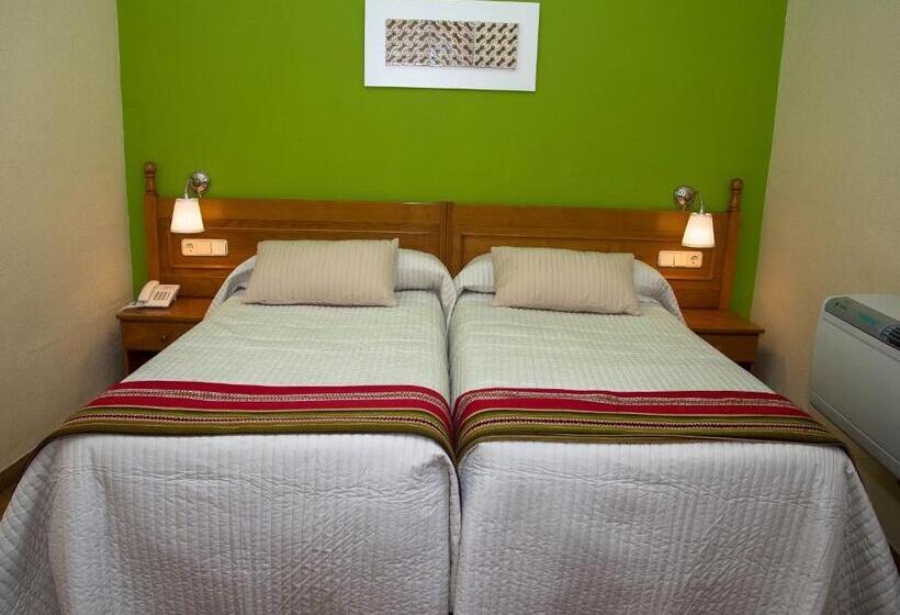 חדר סטנדרט, Rey Don Jaime