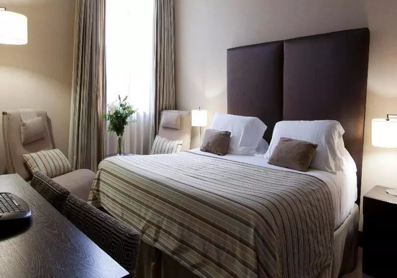 Junior Suite, Saray
