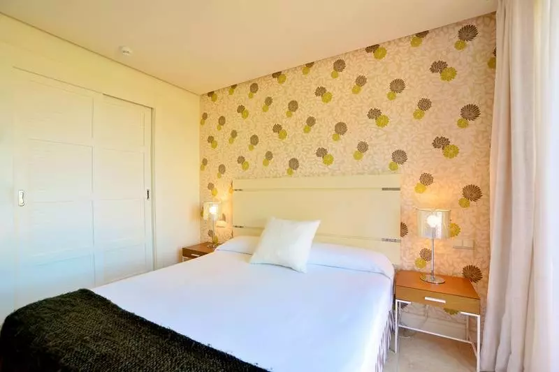 Habitación Estándar, Saray