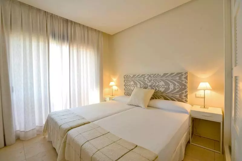 Habitación Estándar, Saray