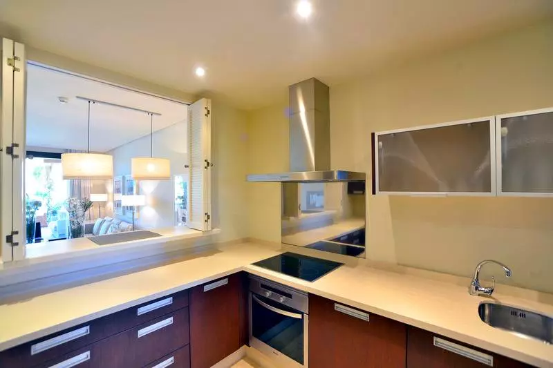 Habitación Estándar, Saray