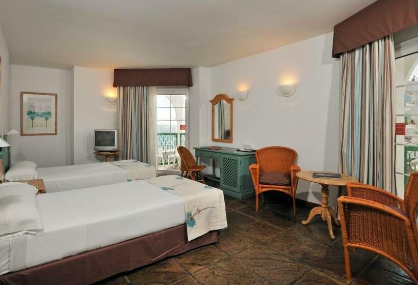 스탠다드 룸 바다 전망, Sol Los Fenicios