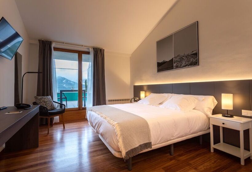 غرفة قياسية مزوَّدة بتراس, Soraluze Hotela