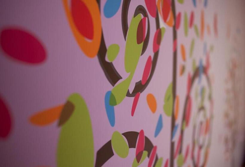 패밀리 룸, Sur Utopia