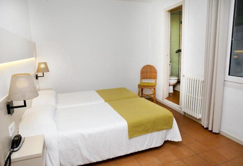 Номер Стандарт Внутренний, Ubaldo