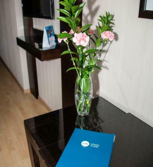 اتاق پریمیوم یک تخته, Oh Nice Ulises Ceuta