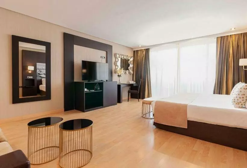 Suite, Oh Nice Ulises Ceuta