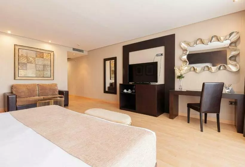 Suite, Oh Nice Ulises Ceuta