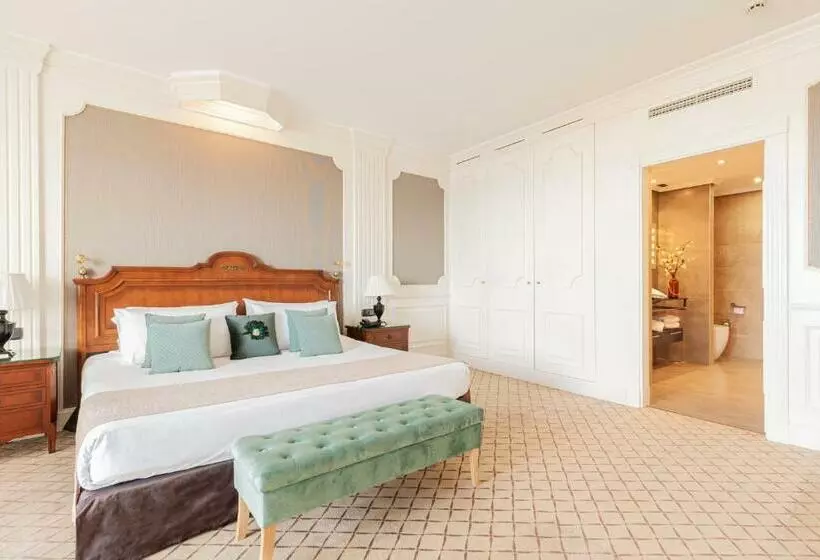 Presidentiële Suite, Oh Nice Ulises Ceuta