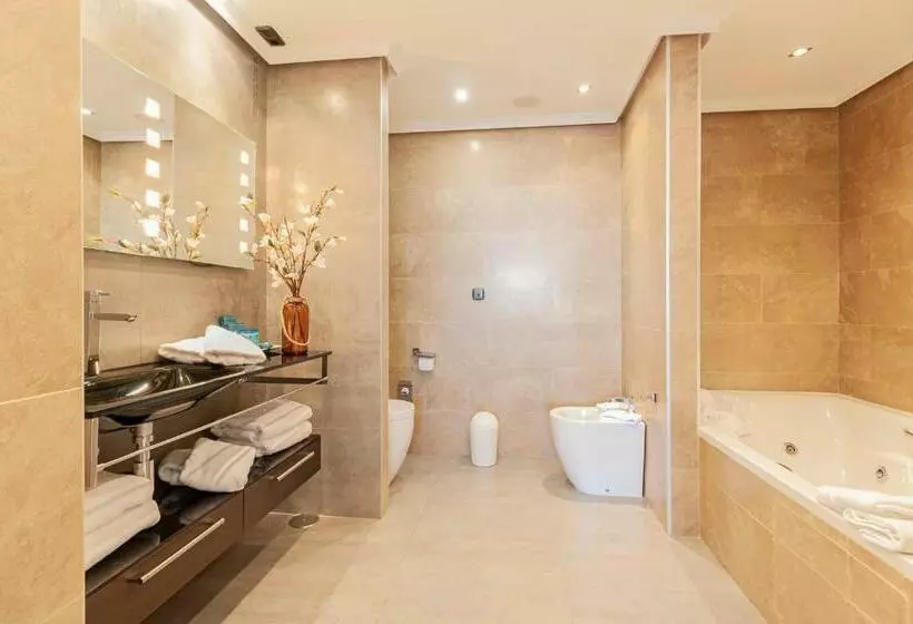 Presidentiële Suite, Oh Nice Ulises Ceuta