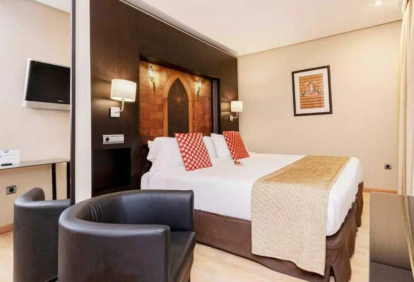 Premium Kamer, Oh Nice Ulises Ceuta