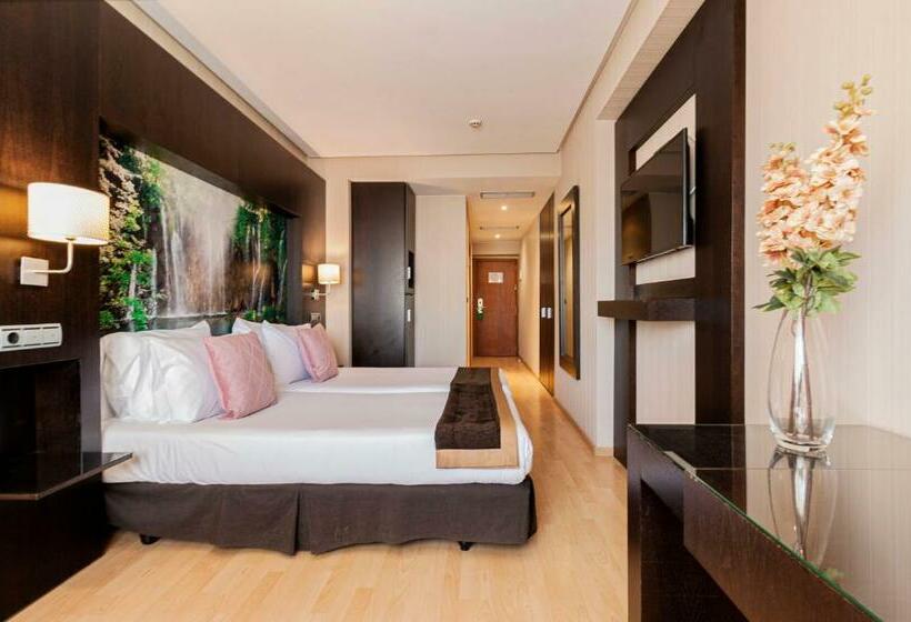 اتاق پرمیوم, Oh Nice Ulises Ceuta