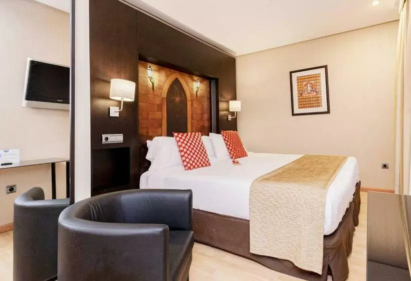 Premium Kamer, Oh Nice Ulises Ceuta