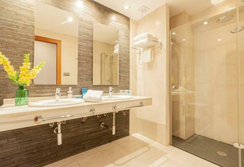 اتاق پرمیوم, Oh Nice Ulises Ceuta