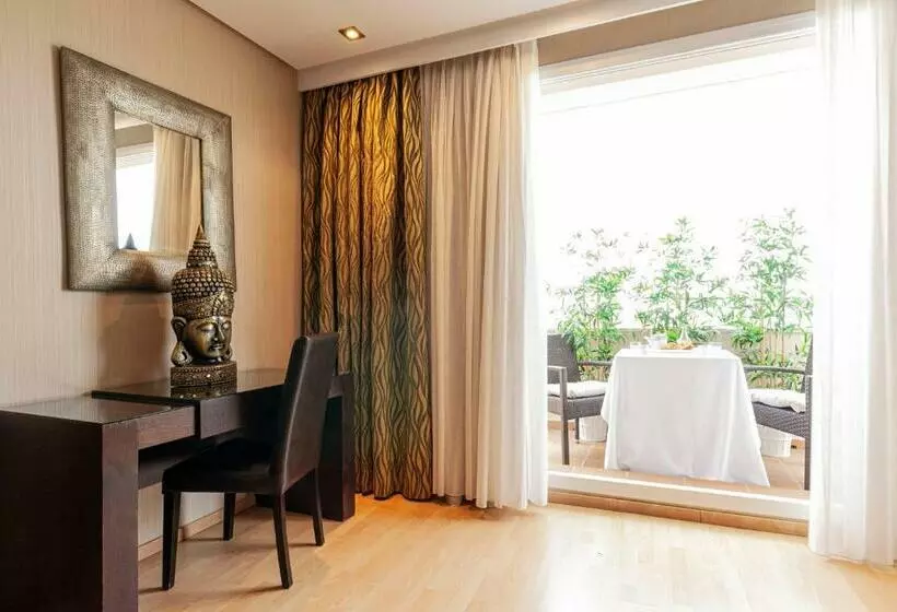 Superior Suite, Oh Nice Ulises Ceuta