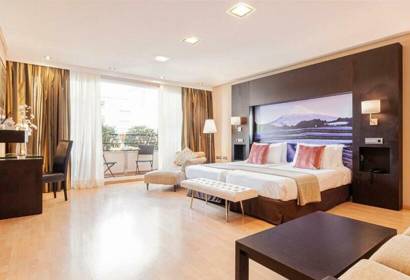 اتاق سوپریور, Oh Nice Ulises Ceuta