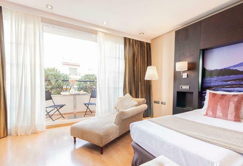 اتاق سوپریور, Oh Nice Ulises Ceuta