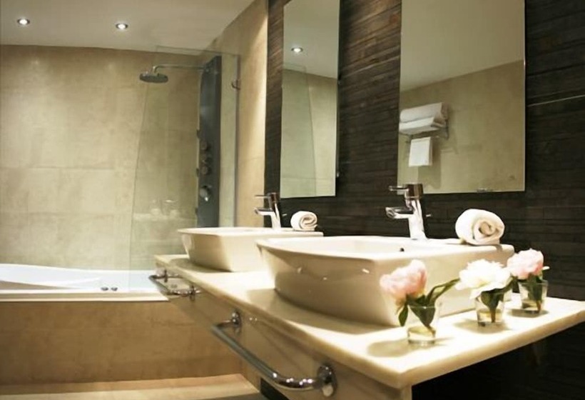 اتاق استاندارد, Oh Nice Ulises Ceuta