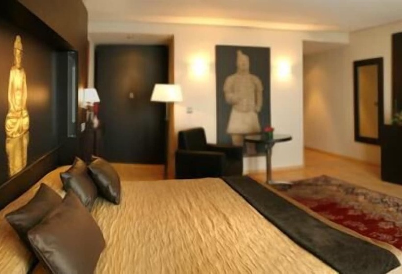 اتاق استاندارد, Oh Nice Ulises Ceuta