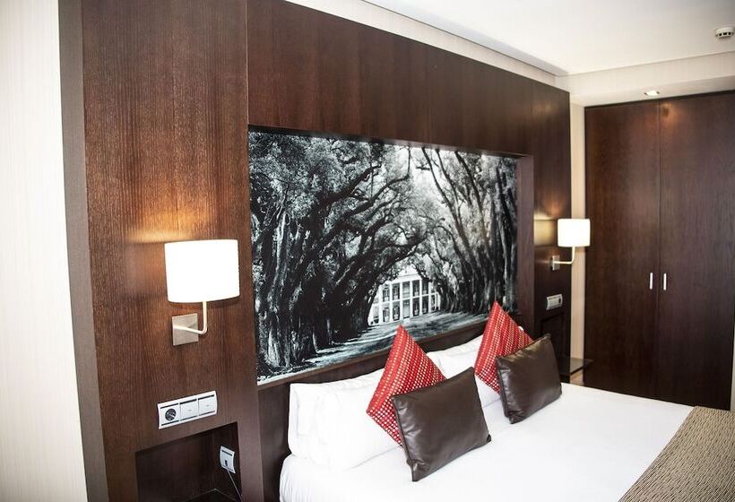 اتاق استاندارد, Oh Nice Ulises Ceuta