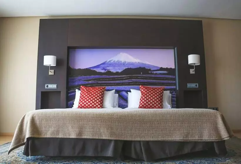 Suite, Oh Nice Ulises Ceuta