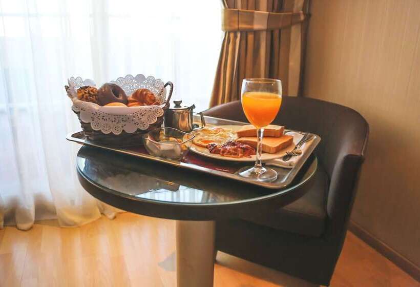 سوییت, Oh Nice Ulises Ceuta