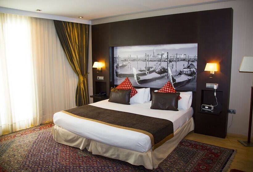 سوییت, Oh Nice Ulises Ceuta