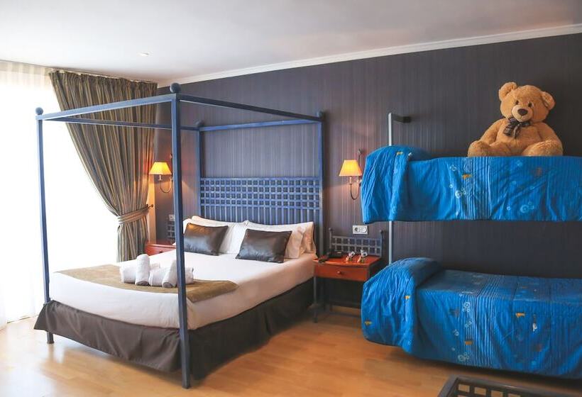 اتاق خانوادگی, Oh Nice Ulises Ceuta