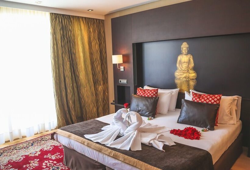 سوییت سوپریور, Oh Nice Ulises Ceuta