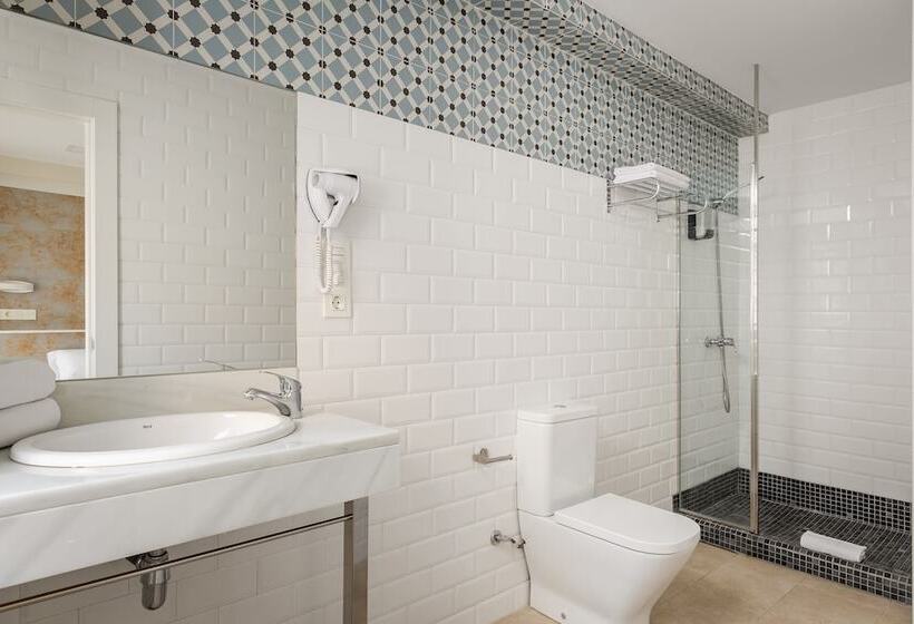 Chambre Triple Standard, Yit Casablanca