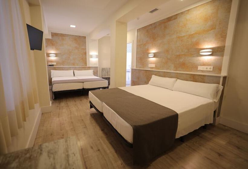 Chambre Triple Standard, Yit Casablanca