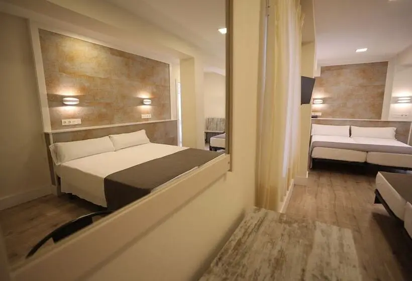 اتاق استاندارد سه نفره, Yit Casablanca