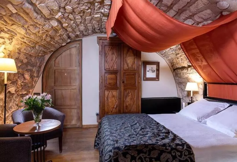 Habitación Superior, Parador De Alarcon