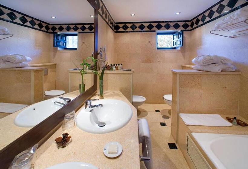 غرفة سوبيريور, Parador De Jarandilla De La Vera