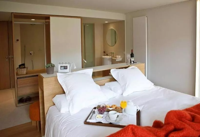 اتاق لوکس, Echaurren Relais & Châteaux