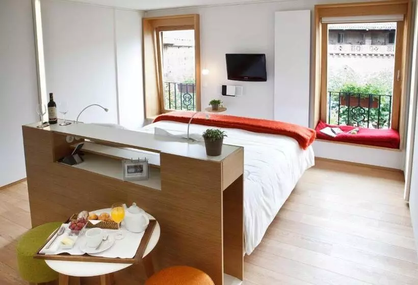 اتاق لوکس, Echaurren Relais & Châteaux