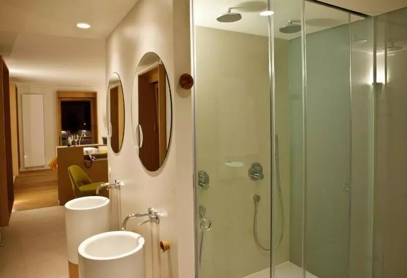 سوییت جونیور, Echaurren Relais & Châteaux