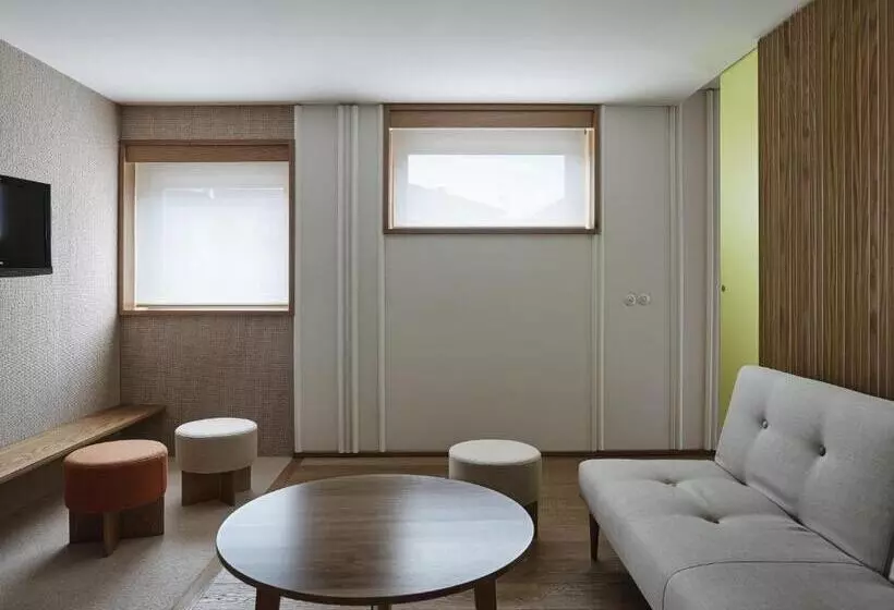 سوییت لوکس, Echaurren Relais & Châteaux