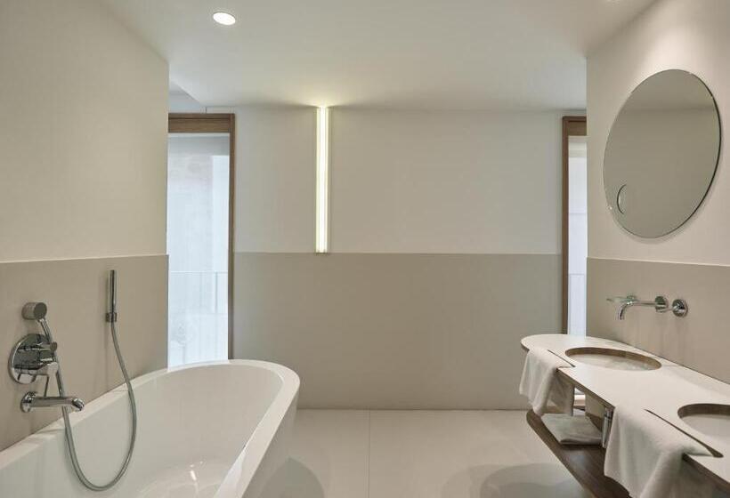 デラックススイート, Echaurren Relais & Châteaux