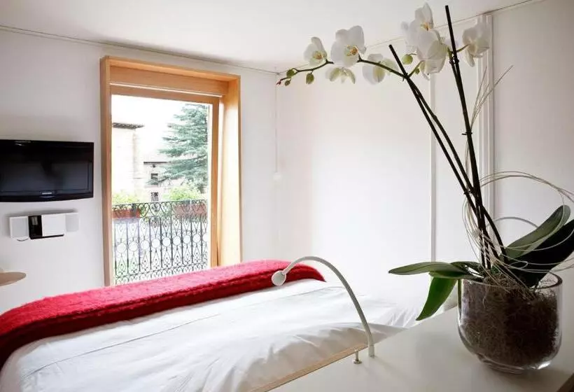 اتاق استاندارد, Echaurren Relais & Châteaux
