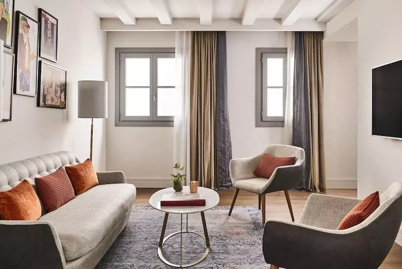 ジュニアスイート, Gran Hotel Inglés, The Leading Hotels of The World