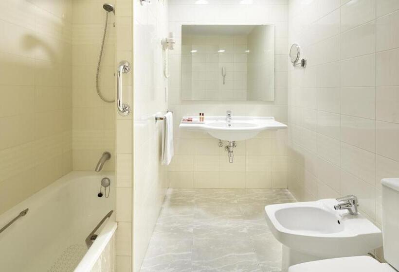 수피리어 룸, Blanca De Navarra