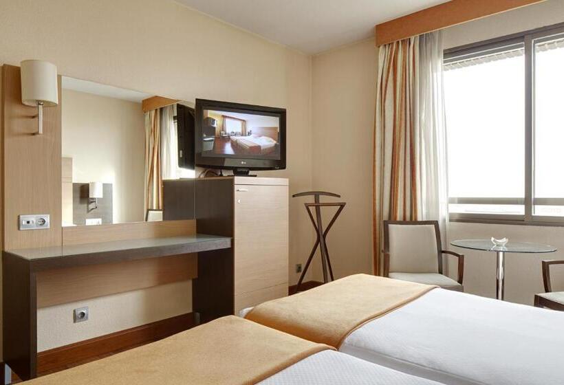 패밀리 연결 룸, Blanca De Navarra