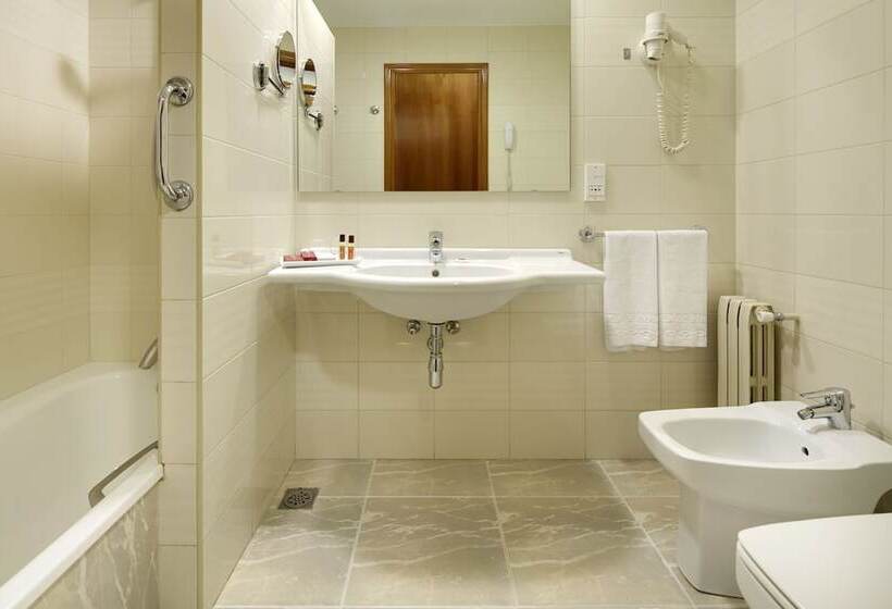 스탠다드 룸, Blanca De Navarra